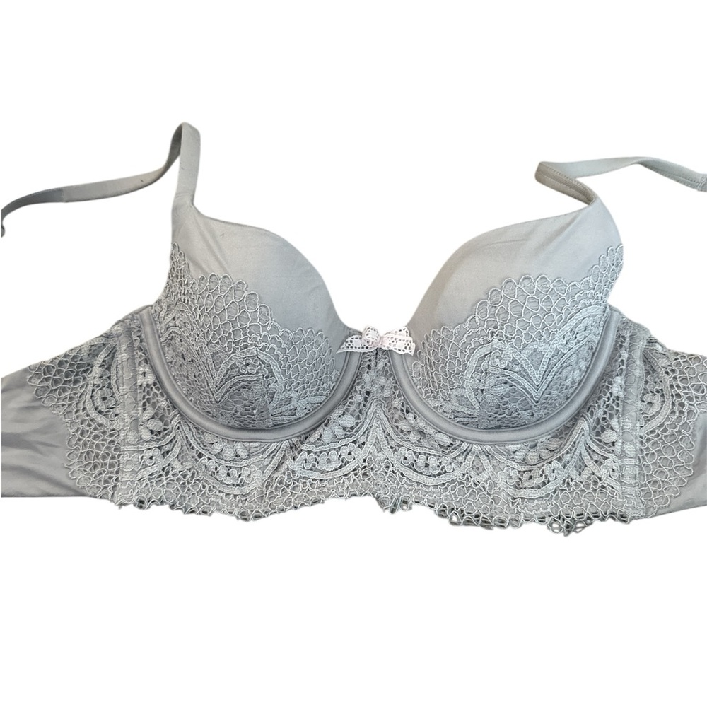 Victoria's Secret Gray Lace Underwire Bra